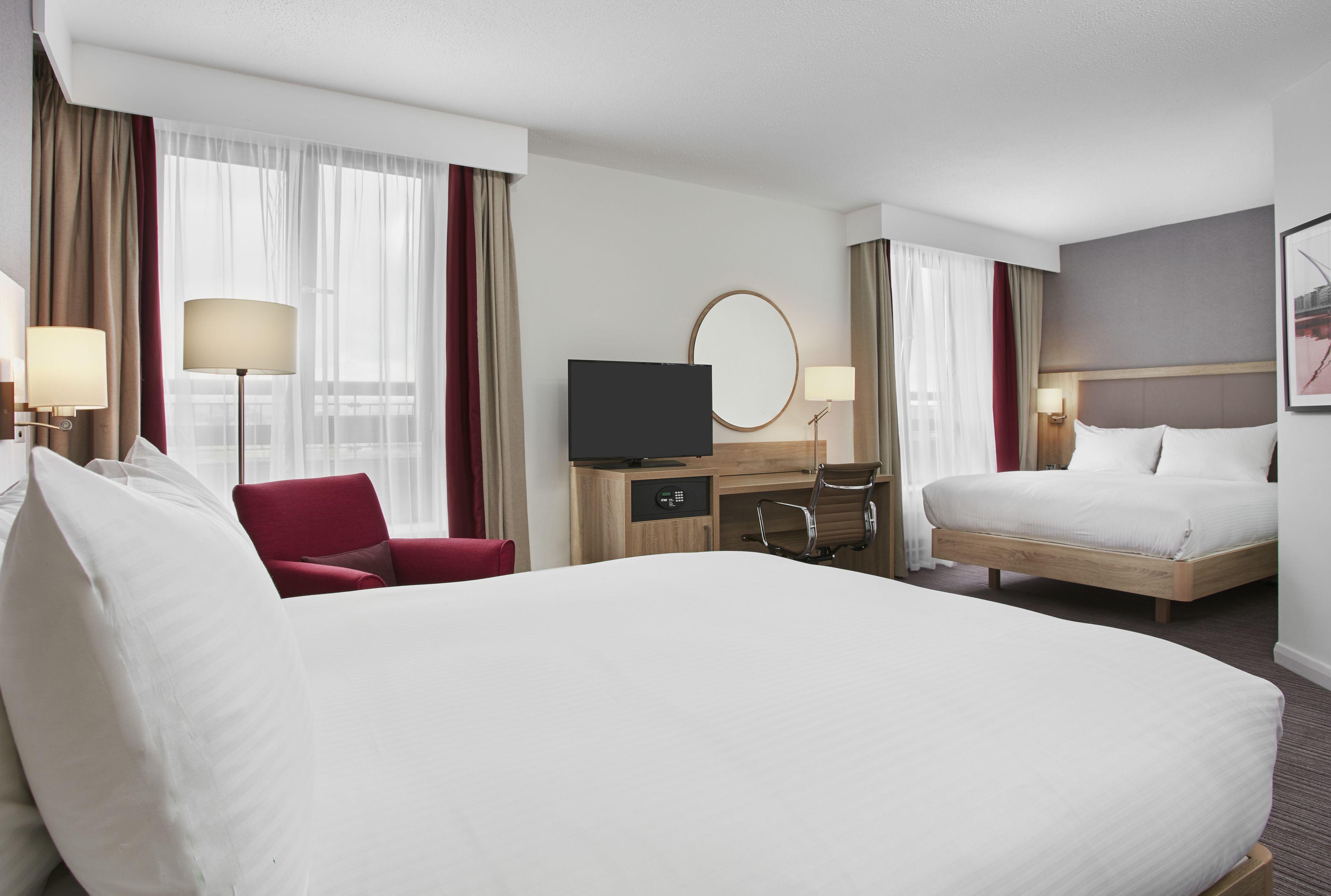 Hilton Garden Inn Dublin City Centre — Photos 1